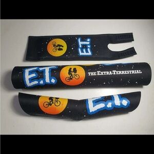*NEW* E.T. The Extra-Terrestrial BMX 3-Pc Bike Pads Set